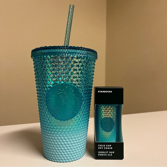 Starbucks Cup & Keychain - Picture 1 of 4
